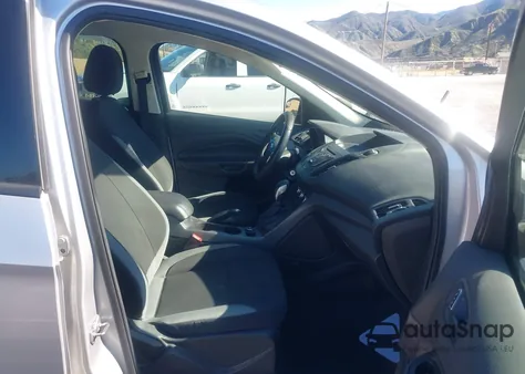 2014 Ford Escape S z USA, uszkodzony, nr VIN 1FMCU0F79EUD58523